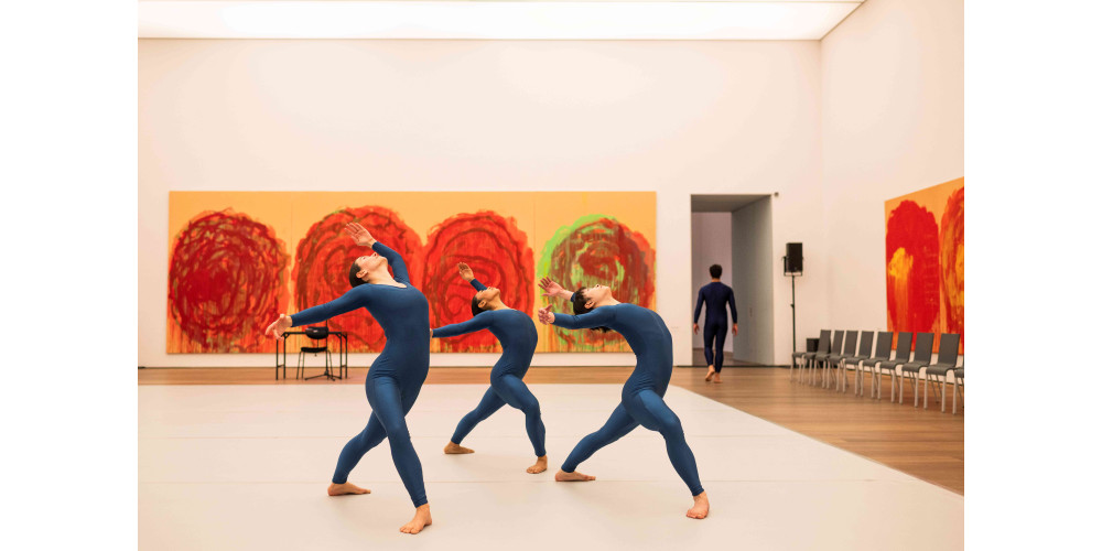 „Dancing Postmodernism“. Werke von Merce Cunningham im Museum Brandhorst. Tanz: Ensemble des Gärtnerplatztheaters