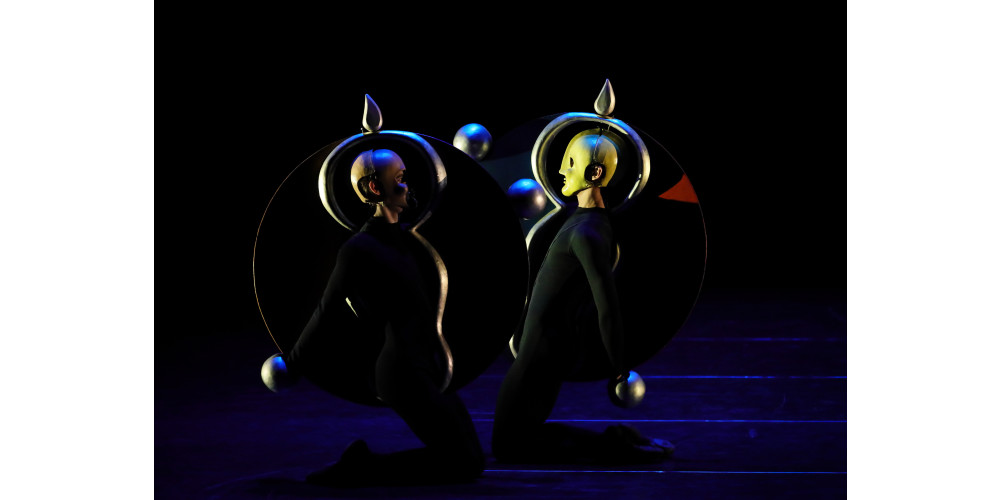 „Devil’s Kitchen“ von Marco Goecke, Tanz: Megan Wefel, Simon Adamson-De Luca