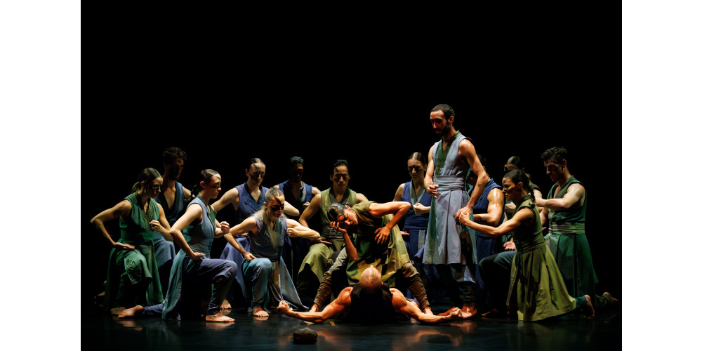 „Turning of Bones“ von Akram Khan, Tanz: Giovanni Visone, Stefano Gallelli, Tuti Cedeno