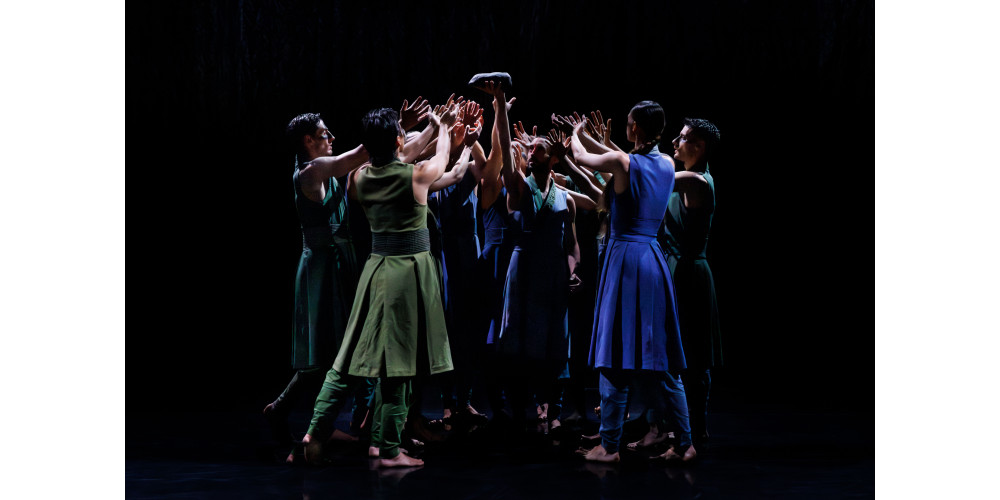 „Turning of Bones“ von Akram Khan, Tanz: Giovanni Visone, Stefano Gallelli, Tuti Cedeno