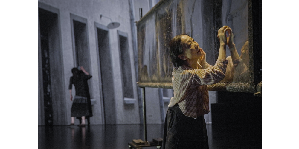 „What Is War“ von und mit Wen Hui und Eiko Otake