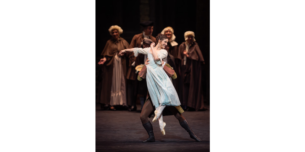 „Manon“ von Kenneth MacMillan, Tanz: Cassandra Trenary, Eno Peci und Ensemble
